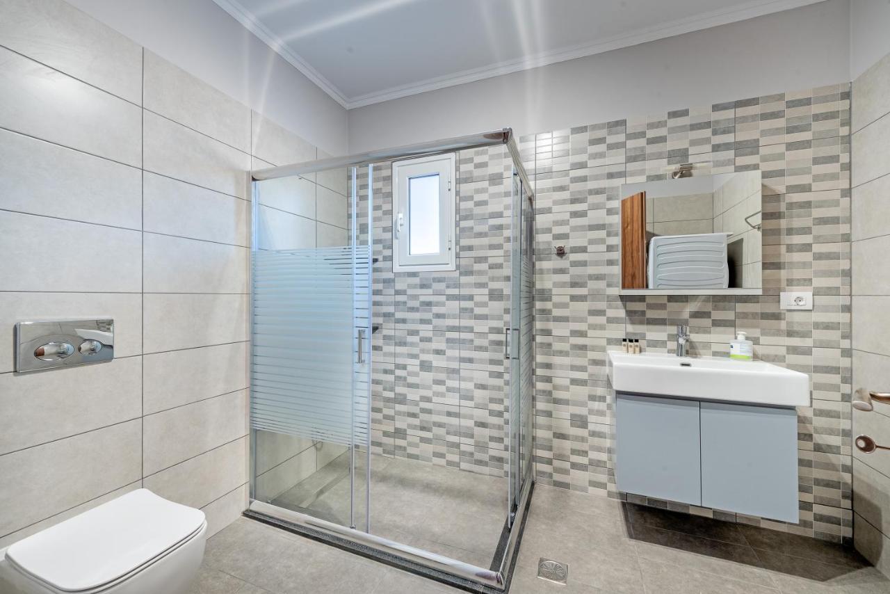 Waterway Luxury Residence-Apartment 1 Razáta Екстериор снимка